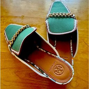 Tory Burch Bird Print Mules size 9m Never worn